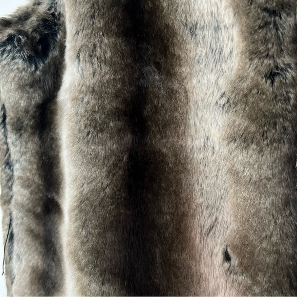 Woodland Faux Fur Vest Cashmere Lined XL Black Brown - Picture 7 of 9